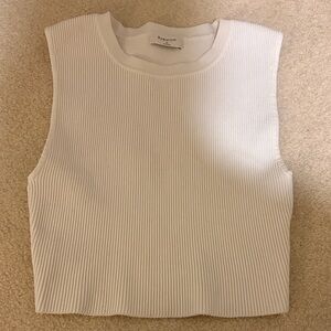 Aritzia Babaton Sculpt Knit Muscle Tank Cropped